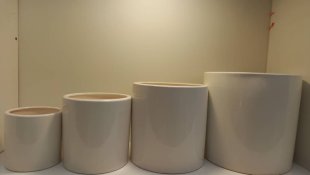 گلدان استوانه سایز 4 (از سمت چپ)